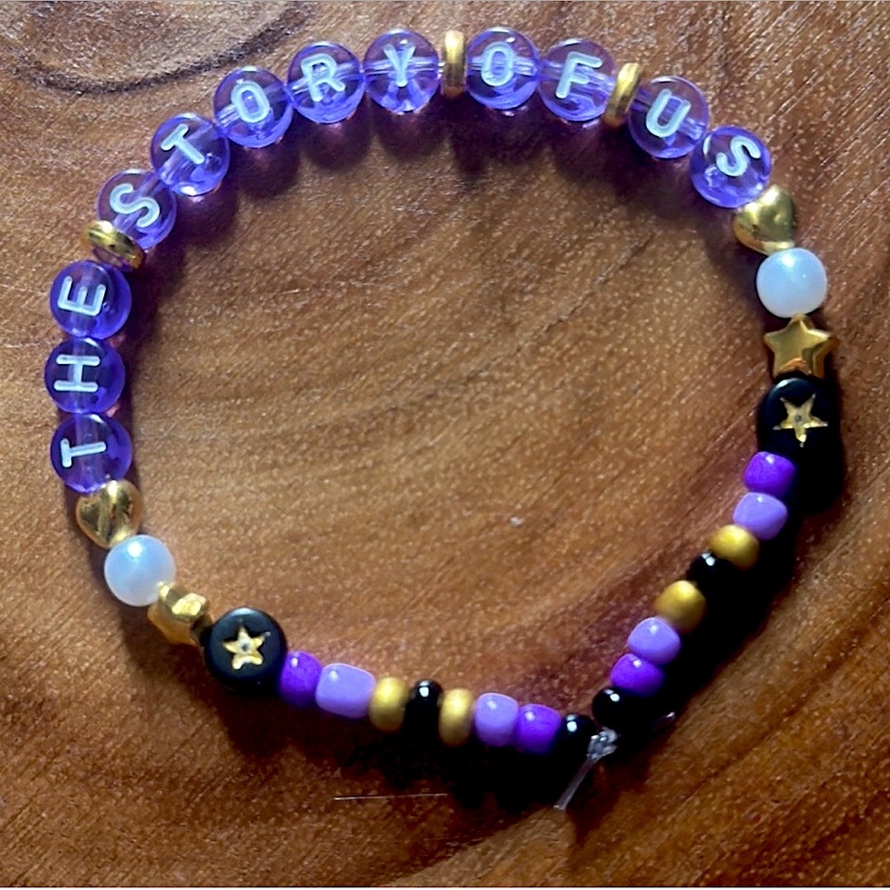 5 for $10 Taylor Swift Handmade Friendship Beaded Bracelet
“The Story Of Us”